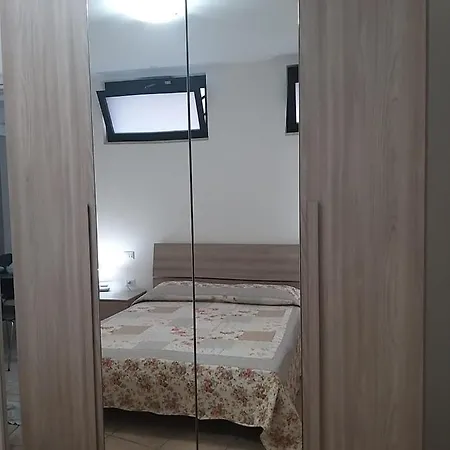 Accanto All'autostrada Al Centro Tra Roma E Napoli Apartamento